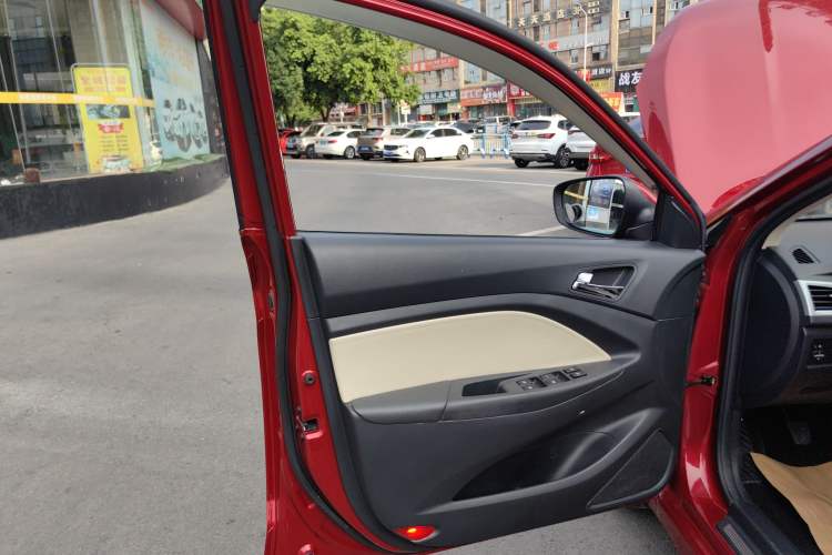 Used Changan Alsvin V7 2016 1.6L Manual Enjoyment Model China V Standard
