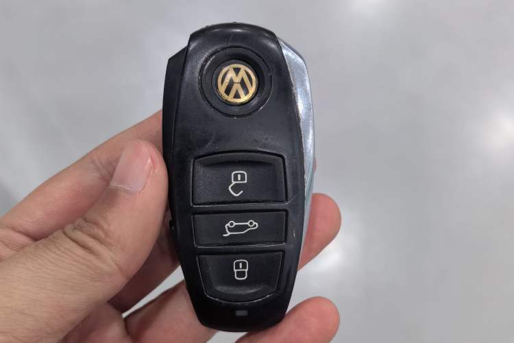 Used Volkswagen Touareg 2011 3.0 TSI Comfort Version
