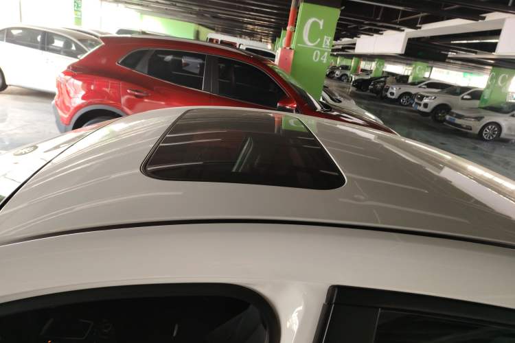 Used Mazda Mazda 3 Axela 2017 Sedan 1.5L Automatic Luxury Model Emission Standard China V
