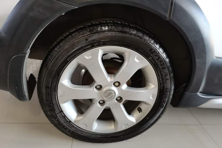 Used Nissan Livina 2015 Jinrui 1.6XV CVT Cool Cafe Edition
