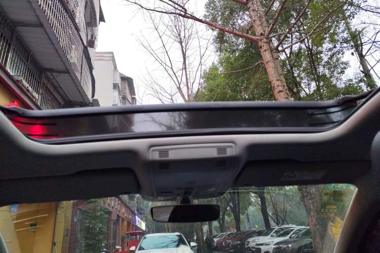 Used Volkswagen Magotan 2018 Facelift 330TSI DSG Luxury Model
