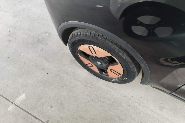 Used Baojun KiWi EV 2022 Artist Lite Edition Lithium Iron Phosphate
