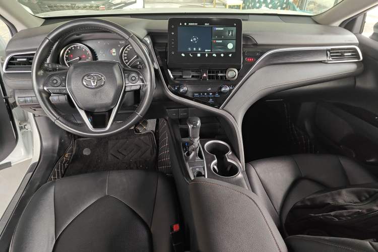 Used Toyota Camry 2021 2.0G Luxury Edition