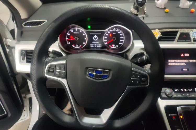 Used Geely Auto Emgrand X7 Sport 2018 1.8TD Automatic Two-Wheel Drive Zhiya Model