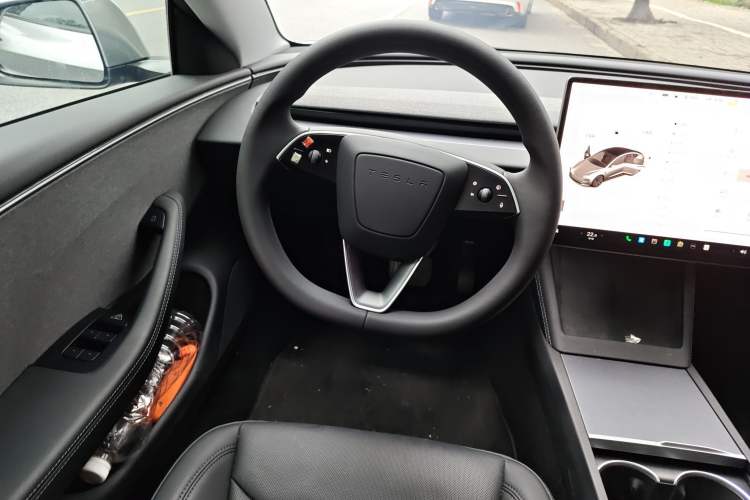 Used Tesla Model 3 2025 Rear-Wheel-Drive Version