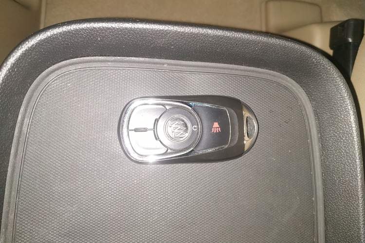 Used Buick GL8 2017 ES 28T Premium Version China V Standard
