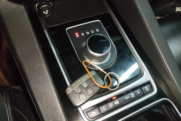 Used Jaguar F-PACE 2018 2.0T Four-Wheel Drive Urban Luxury Edition
