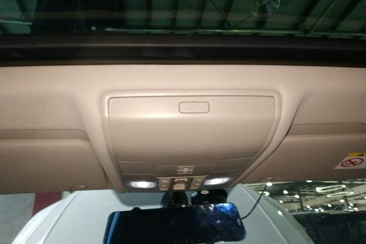 Used Volkswagen Tiguan L 2022 330TSI Automatic Two-Wheel Drive R-Line Enhanced Edition
