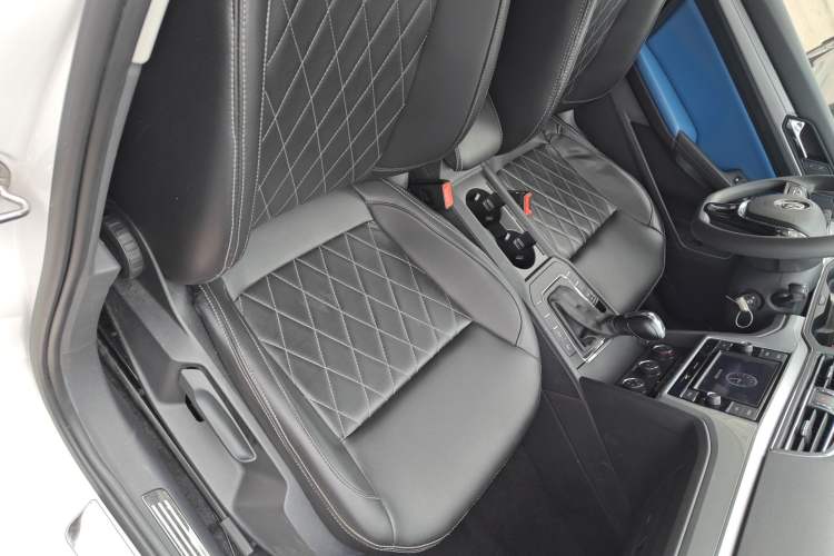 Used Volkswagen Lamando 2019 230TSI DSG Vision Edition China VI Standard
