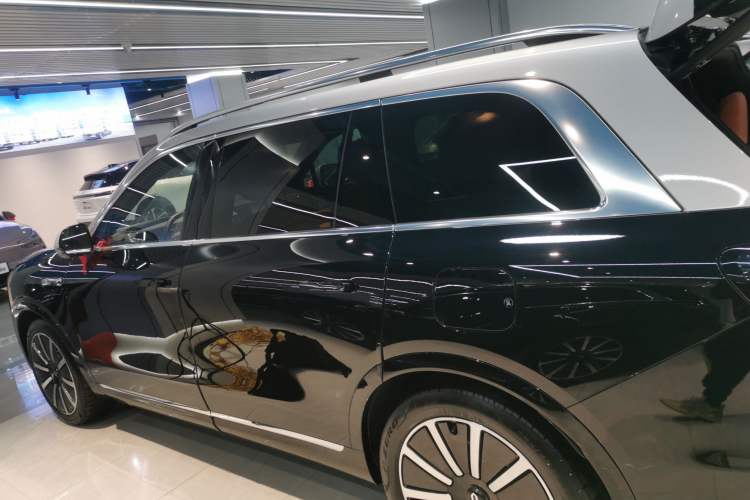 Used Hima AITO M9 2024 Range-Extended Ultra Version 52 kWh 6-Seater Model
