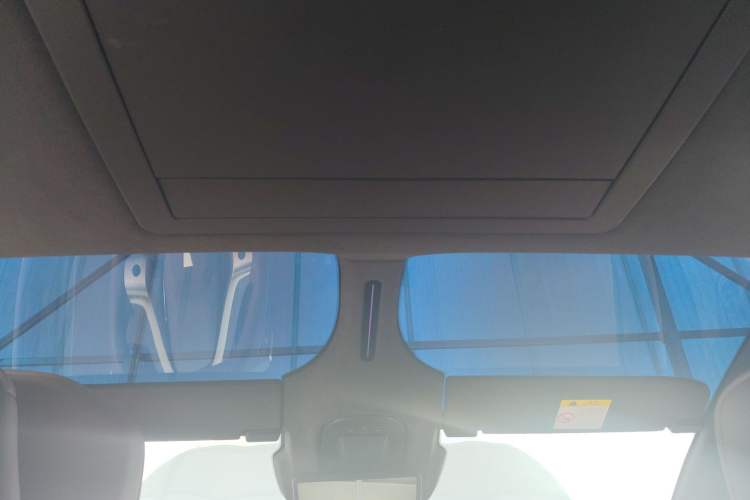 Used  12 2025 Master All-Electric Four-Wheel Drive
