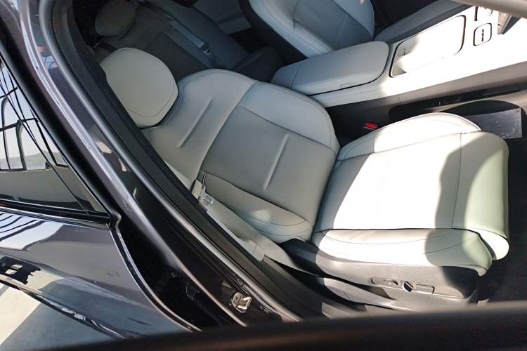 Used Nio ES6 2024 75 kWh
