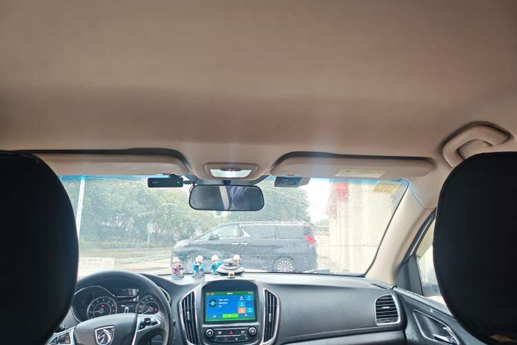 Used Baojun 560 2015 1.8L Manual Elite Edition