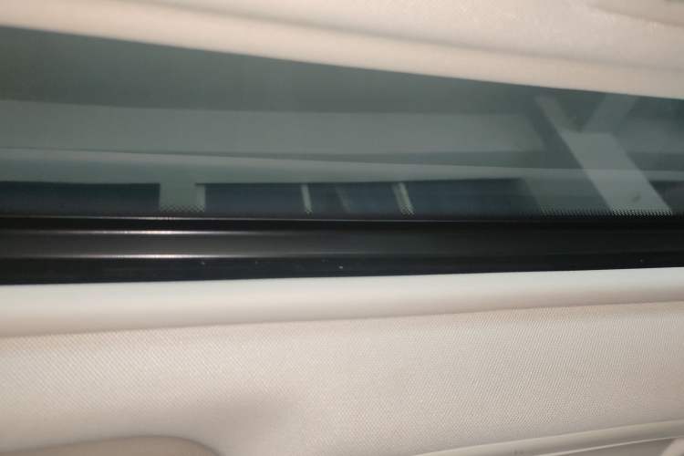 Used Ford Focus 2012 Sedan 1.6L Automatic Fashion Edition