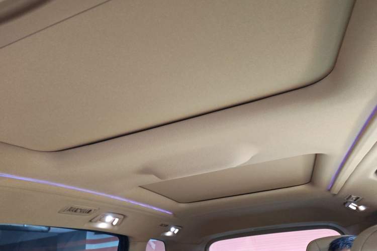 Used VOYAH Dream 2022 0-Carbon Edition Dream+ Smart Enjoyment Package 475 km
