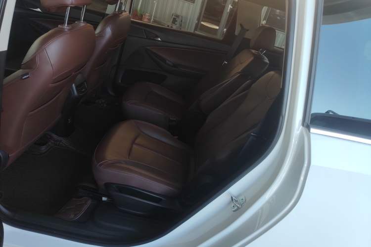 Used Buick GL6 2018 18T 6-Seater Luxury Model