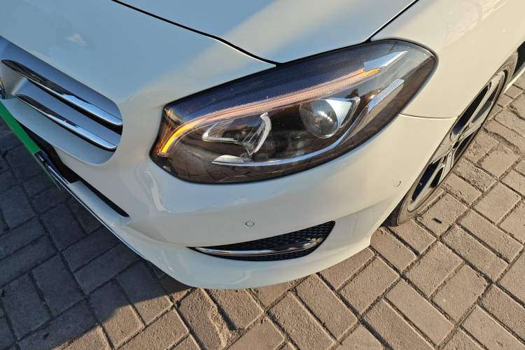 Used Mercedes-Benz B-Class 2019 B 200 Fashion Model
