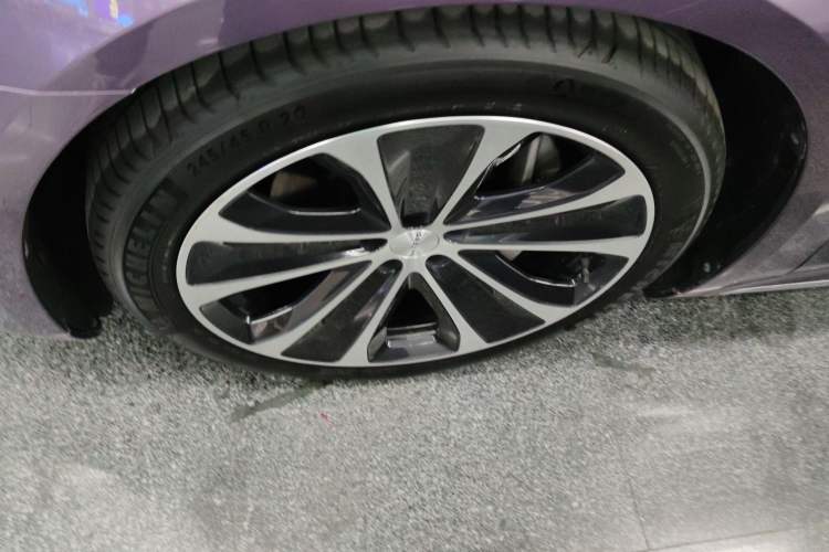 Used Hima Luxeed S7 2025 855 km Max