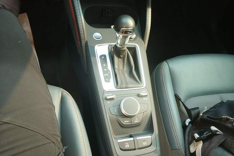 Used Audi Q2L 2021 35 TFSI Fashionable and Elegant Model
