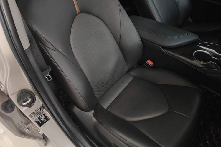 Used Toyota Camry 2022 2.0GVP Premier Edition
