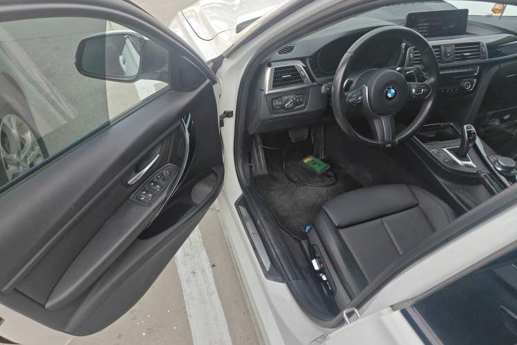 Used BMW 3 Series 2018 320Li Leading Model M Sport Package