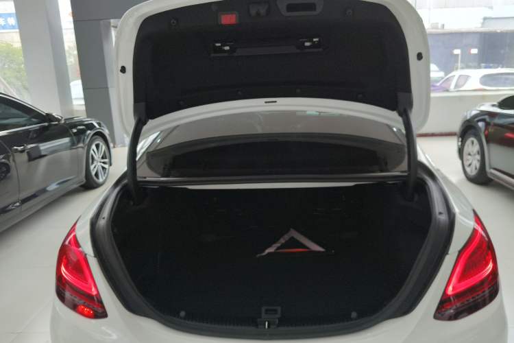 Used Mercedes-Benz C-Class 2020 Restyled C 200 L Fashion Edition Sport Version
