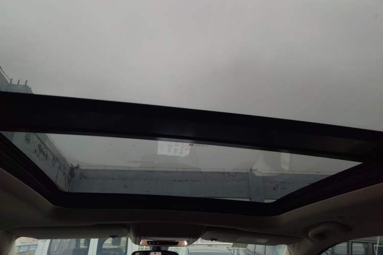 Used Cadillac XT5 2016 25T Luxury Model
