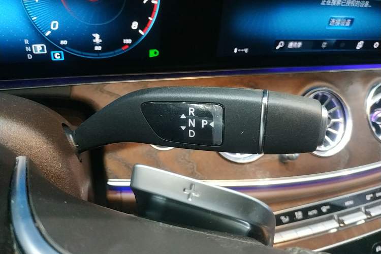 Used Mercedes-Benz E-Class 2023 Updated E 300 L Fashion Edition
