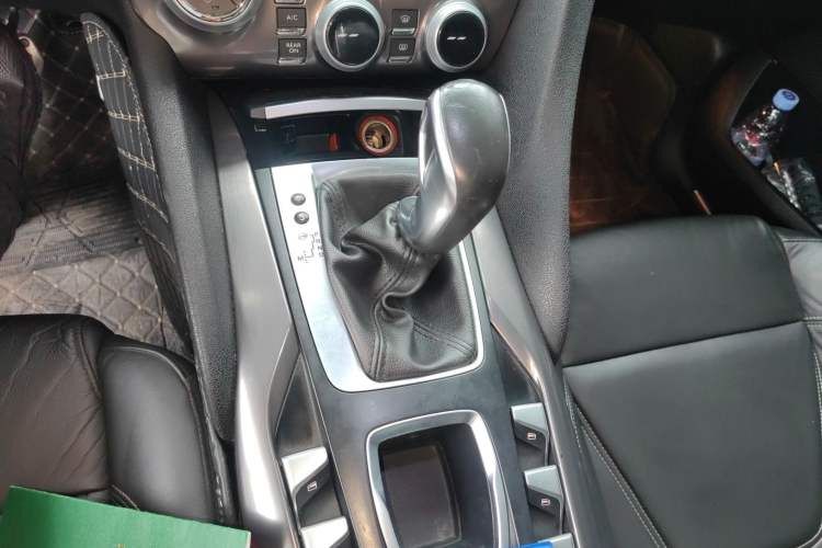 Used  5 2013 1.6T Luxury Edition THP200