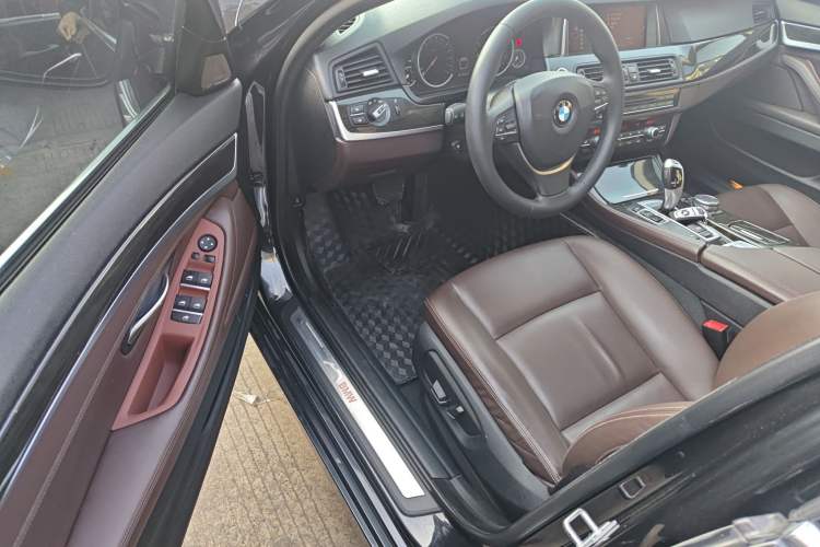 Used BMW 5 Series 2017 525Li Luxury Design Package
