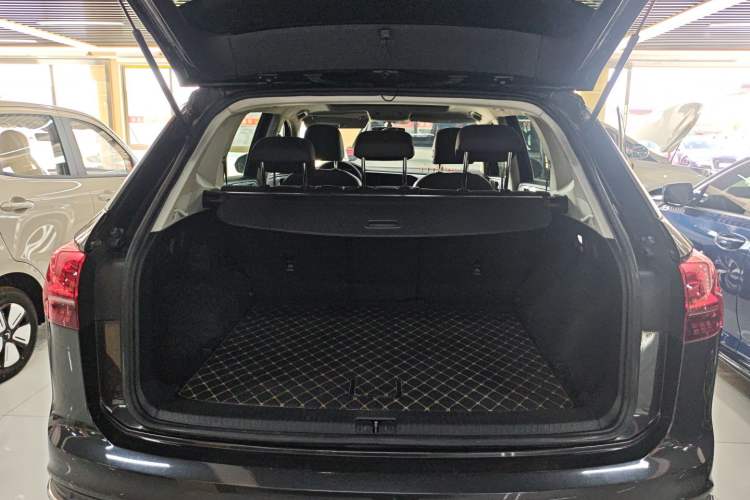 Used Volkswagen Tayron 2020 330TSI Two-Wheel Drive Luxury Smart Connectivity Version
