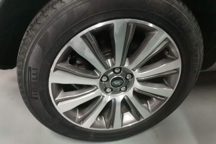 Used Land Rover Range Rover Evoque 2018 240 PS SE Smart Brilliance Edition