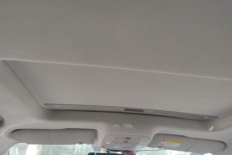 Used Roewe i5 2019 1.5L Automatic 4G Connected Langhao Edition