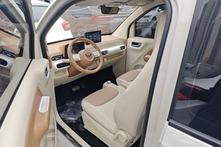 Used Wuling Hongguang MINIEV 2024 3rd Generation 215km Youth Edition
