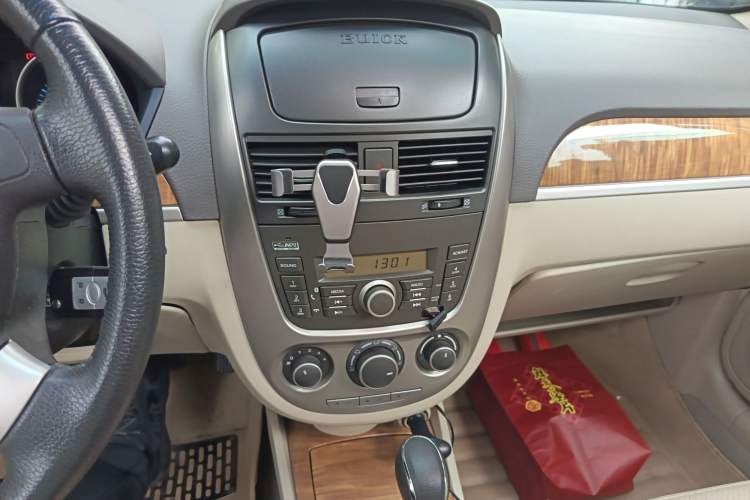 Used Buick Excelle 2015 1.5L Automatic Luxury Edition
