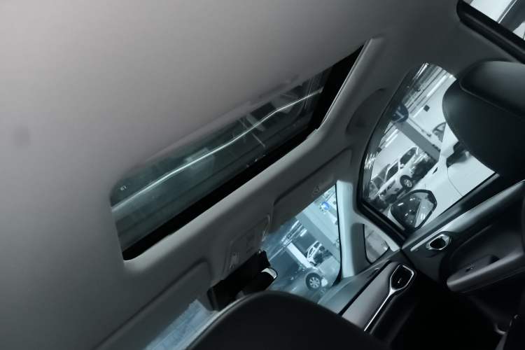 Used GAC Trumpchi M6 2023 PRO 270T DCT Luxury Edition
