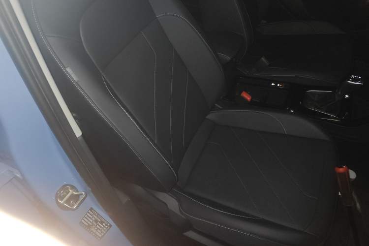 Used Volkswagen Tharu 2025 NewRui 300TSI Prestige Edition
