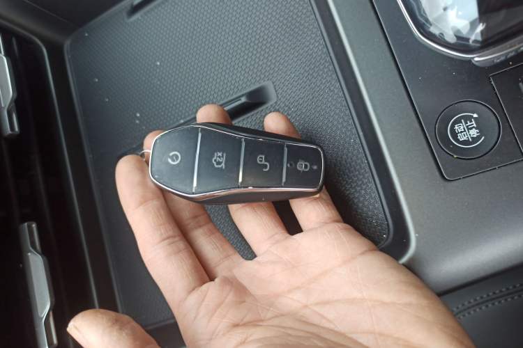 Used BYD Qin PLUS 2025 DM-i Smart Drive 55KM Leading Model