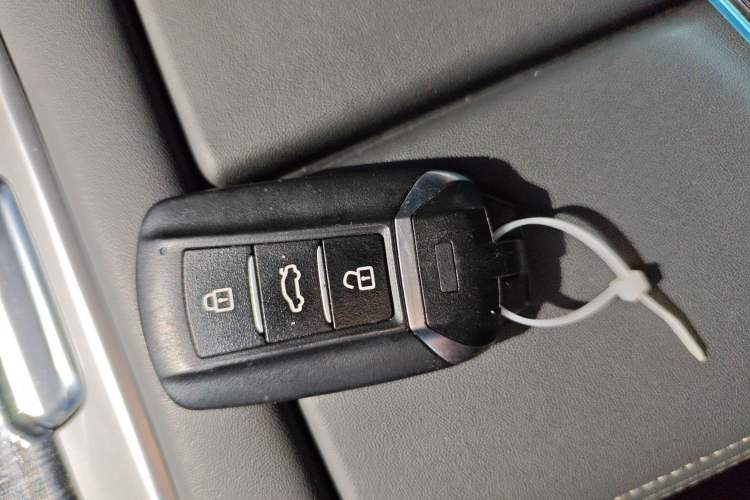 Used Dongfeng Aeolus Yixuan MAX 2023 1.5T Super-Powered Dad Edition
