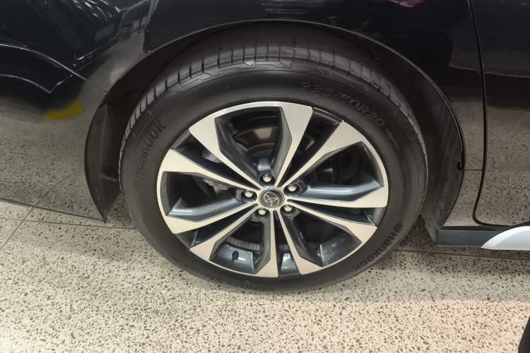 Used Toyota Granvia 2023 2.5L Hybrid Prestige PLUS Edition