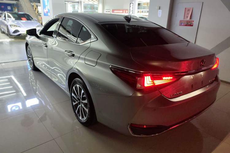 Used Lexus ES 2024 200 Premium Edition