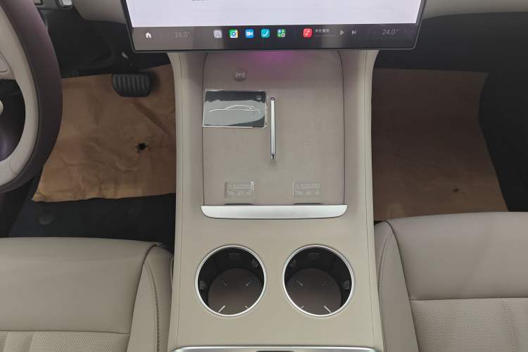 Used  YU7 2025 Ultra-Long Range Rear-Wheel Drive Version
