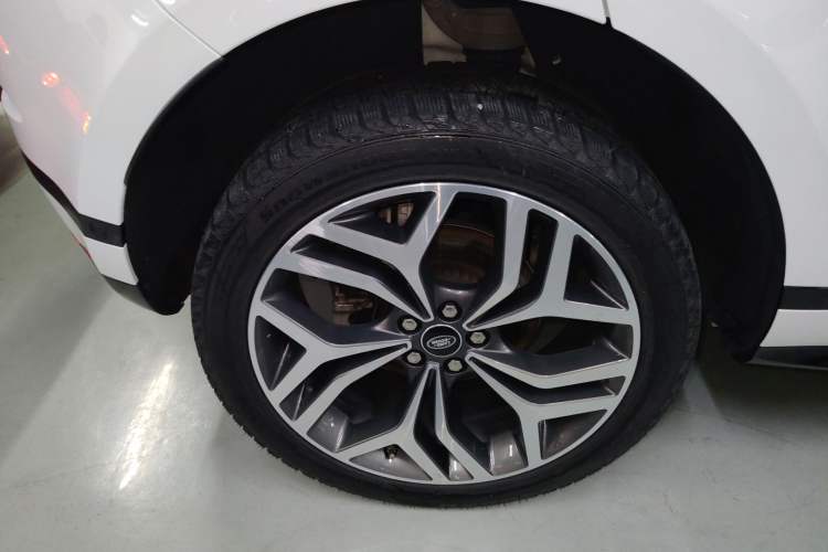 Used Land Rover Range Rover Evoque 2020 249 PS Youth Edition