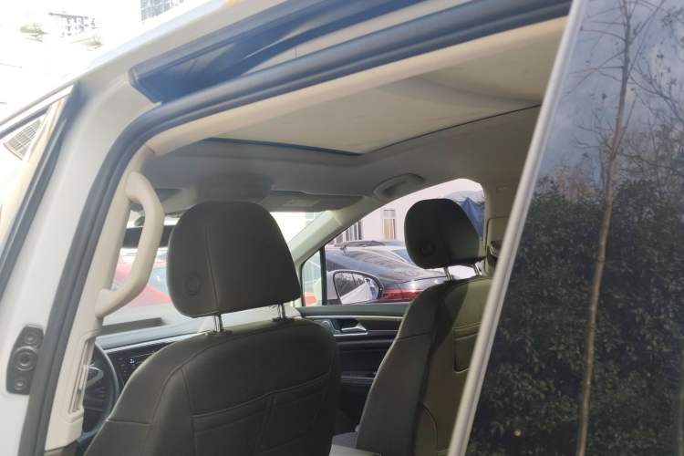 Used Volkswagen Viloran 2020 330TSI Business Edition
