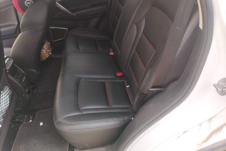 Used Geely Auto Emgrand X7 Sport 2018 1.8TD Automatic Two-Wheel Drive Smart Connect 4G Internet Edition
