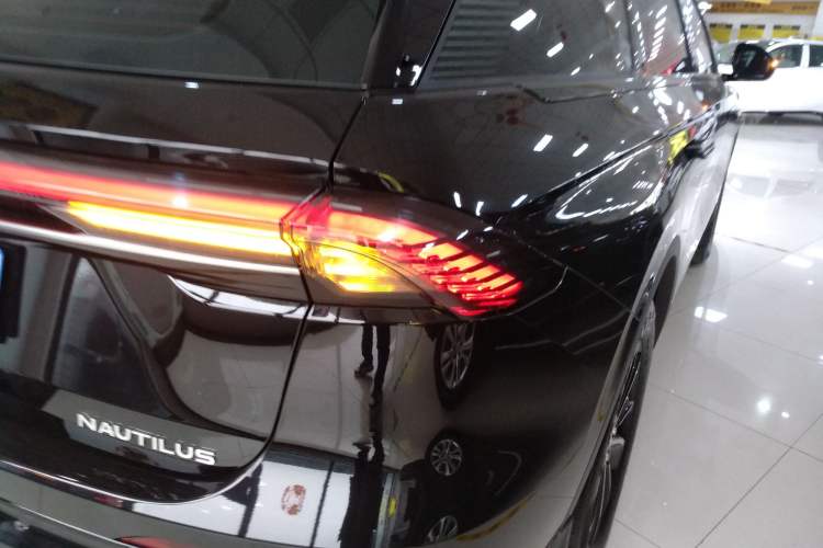 Used Lincoln Nautilus 2025 2.0T Four-Wheel Drive Luxury Edition
