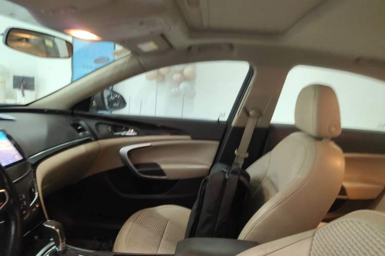 Used Buick Regal 2015 2.0L Leading Fashion Edition
