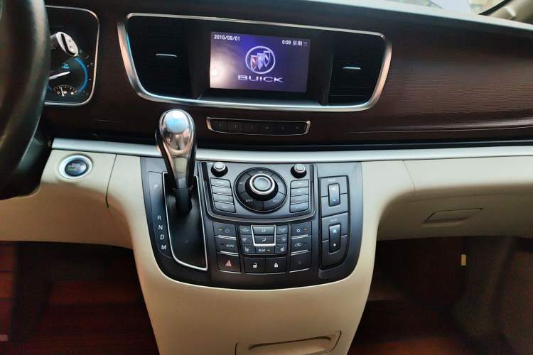 Used Buick GL8 2014 3.0L GT Luxury Business Haoya Edition
