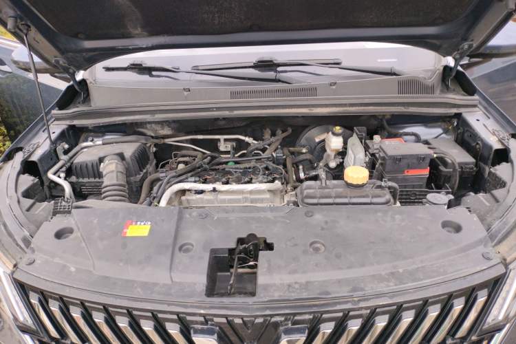 Used Wuling Jiachen 2022 1.5T Manual Comfort & Dynamic Version
