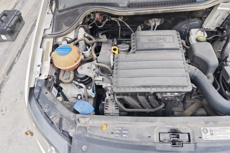 Used Volkswagen Polo 2016 1.6L Automatic Comfort Model
